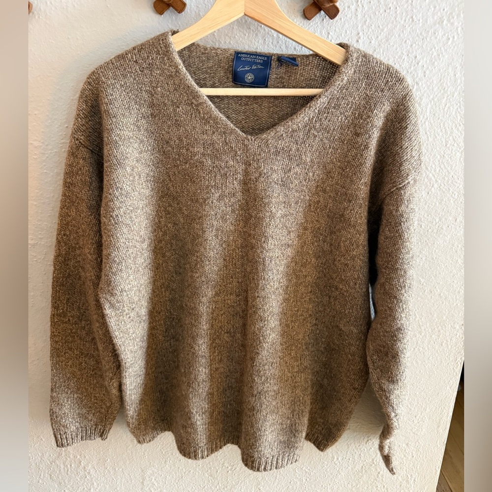Cozy V-Neck Sweater lambswool